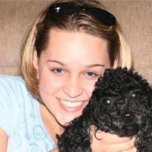 Meet your Posher, Elise